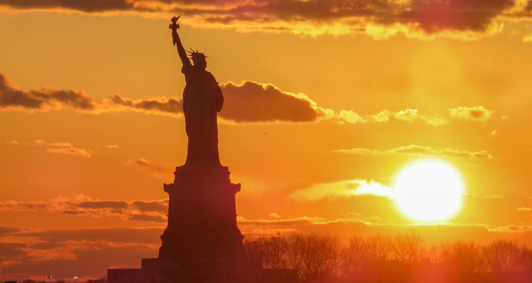 statue of liberty silhouette